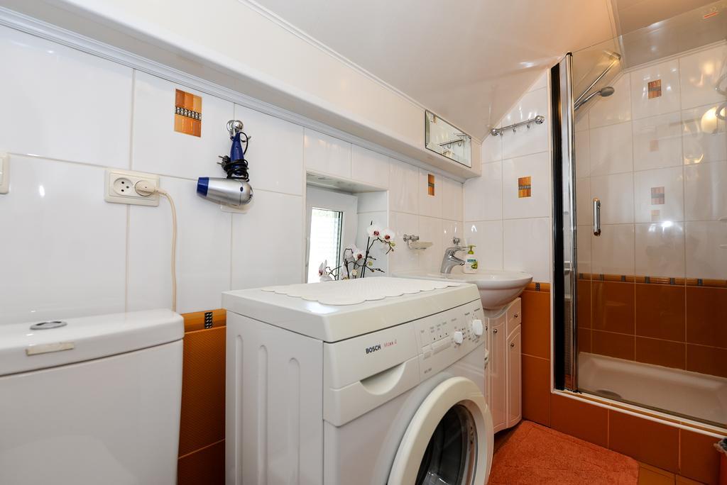 Guesthouse "Nakvyne Pas Zveja" Nagliu Street Nida Eksteriør billede