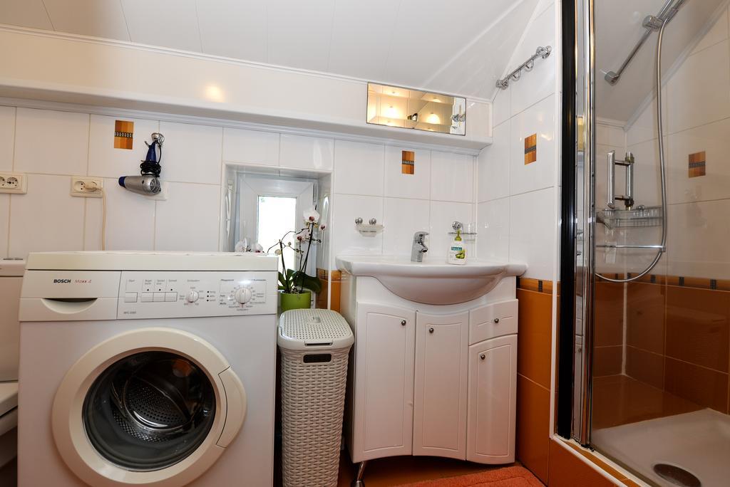 Guesthouse "Nakvyne Pas Zveja" Nagliu Street Nida Eksteriør billede