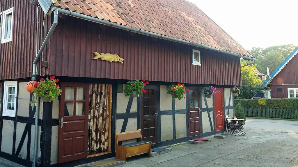 Guesthouse "Nakvyne Pas Zveja" Nagliu Street Nida Eksteriør billede